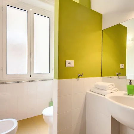 Aweshomeitaly - Cinque Terre Sea Sensations *